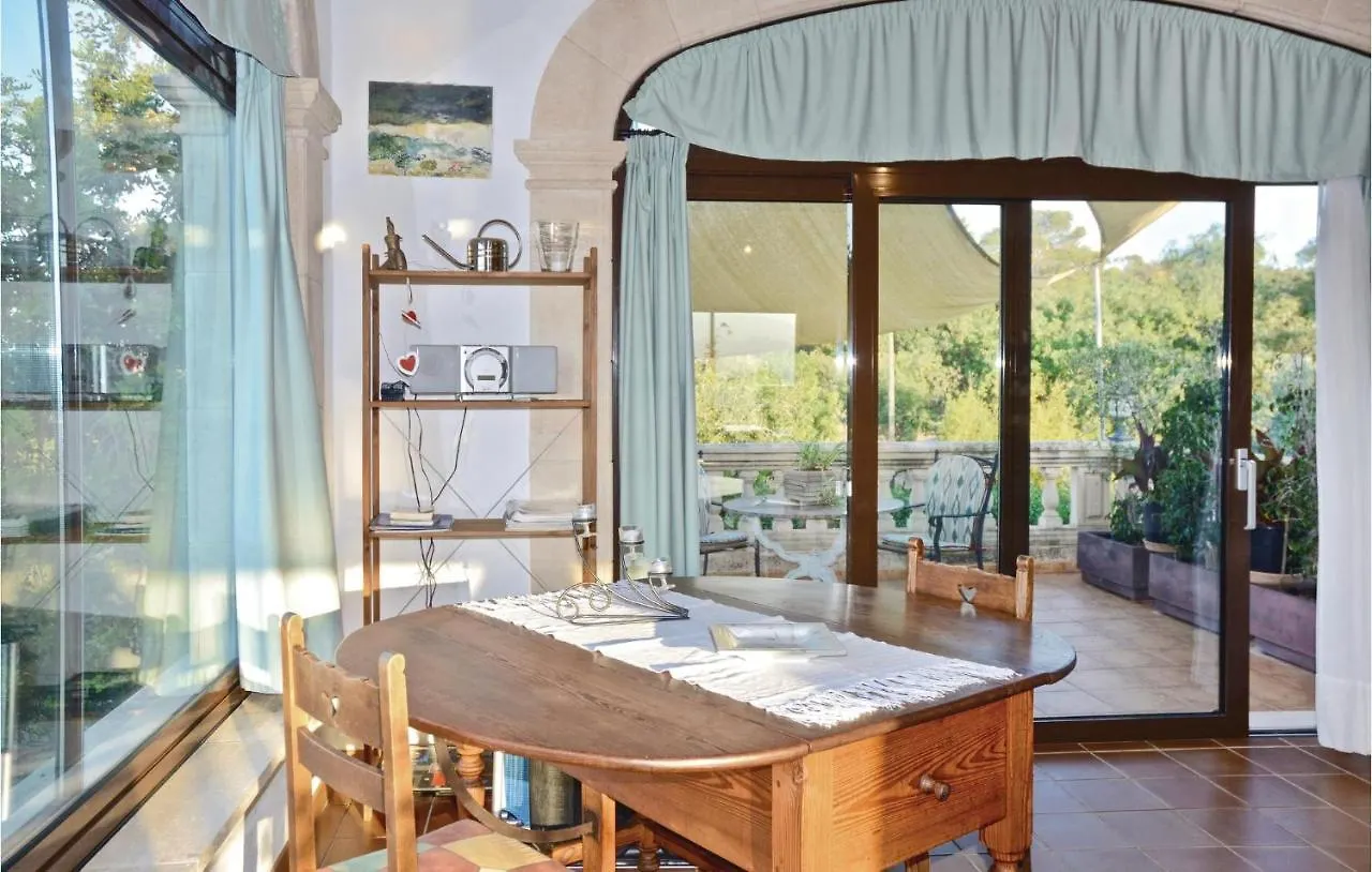 Pet Friendly Apartment In Selva With Kitchen 0*, Selva (Mallorca)
